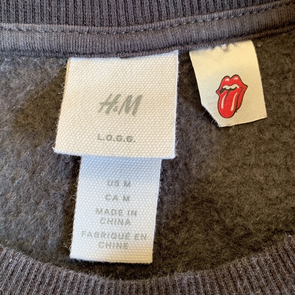 H & M Rolling Stones Lips crew neck sweatshirt.  M - Picture 7 of 7
